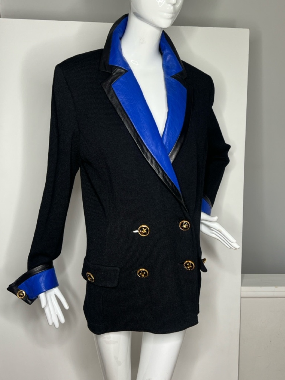 St John Sz 14 Knit Double Breasted Jacket And Detachable Leather Collar & Cuffs